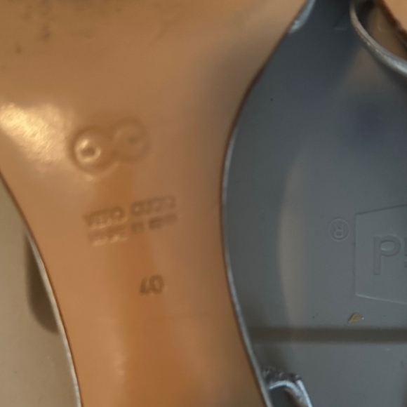 Escada Silver Strappy Embellished Heels Sz 9.5 - Picture 7 of 7